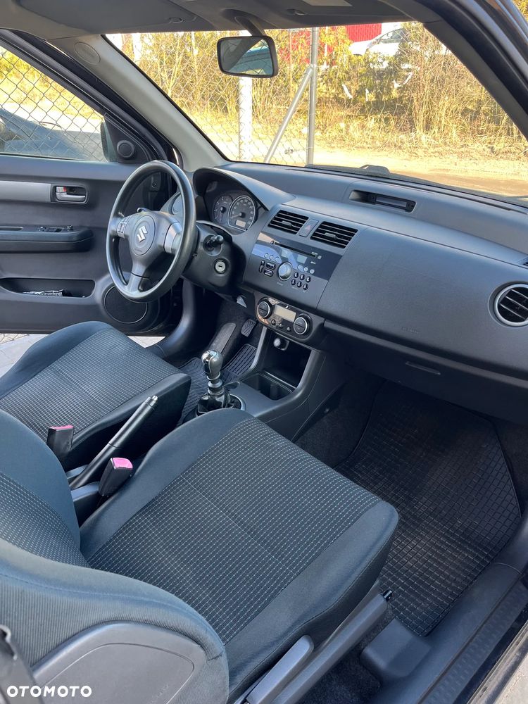 Suzuki Swift 1.3 DDiS 16v GLX - 18