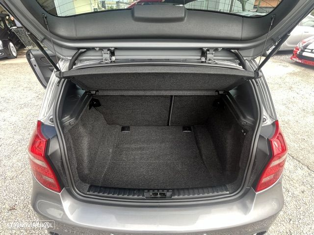 BMW 118 d DPF Edition Sport - 11
