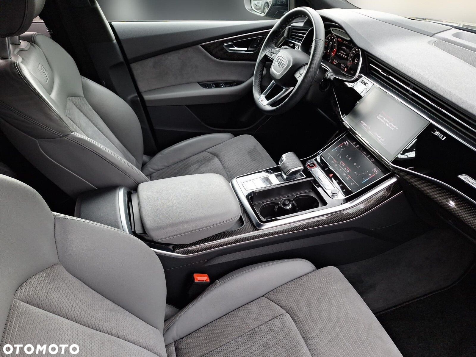 Audi SQ8 - 9