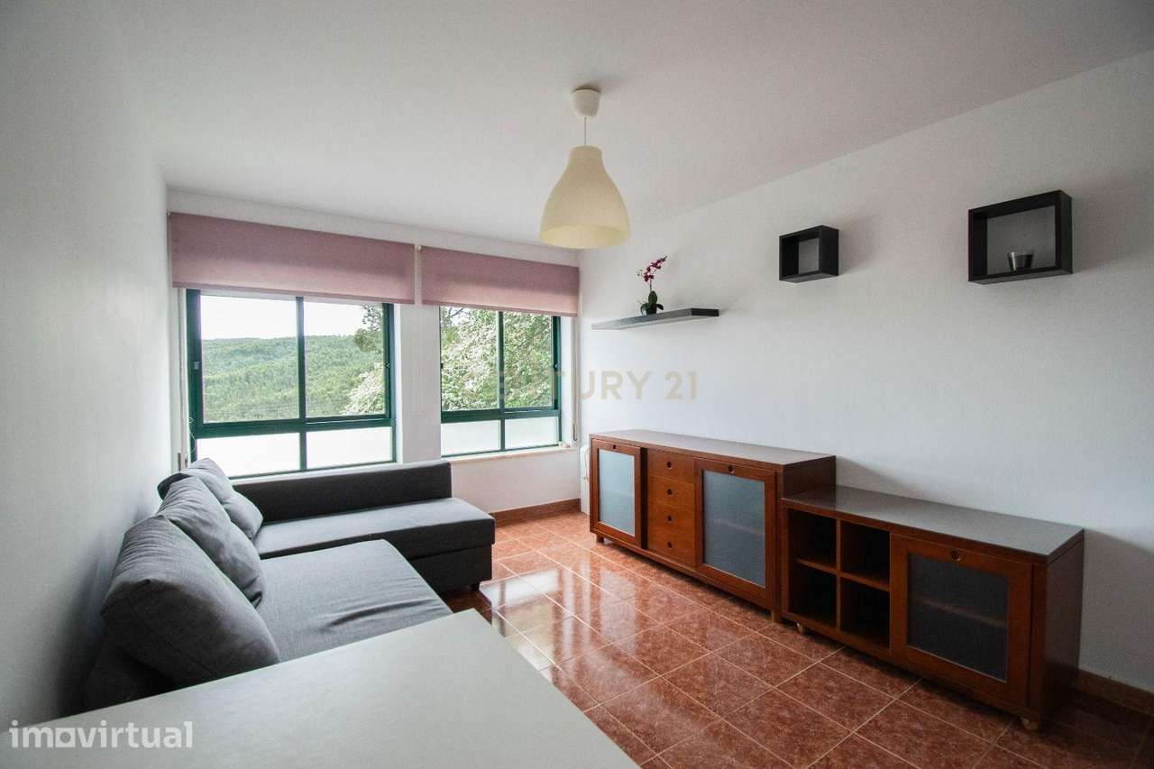 Apartamento T2, para arrendamento, na Rua Nova de São Sebastião, Oliva - Grande imagem: 2/12