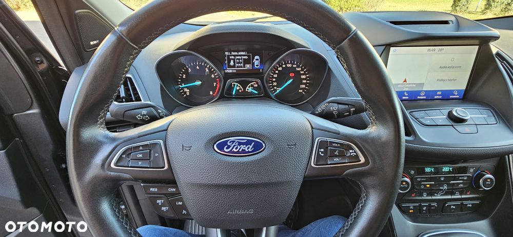Ford Kuga 1.5 EcoBoost 2x4 Titanium - 8