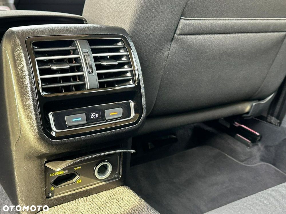 Volkswagen Passat Variant - 36