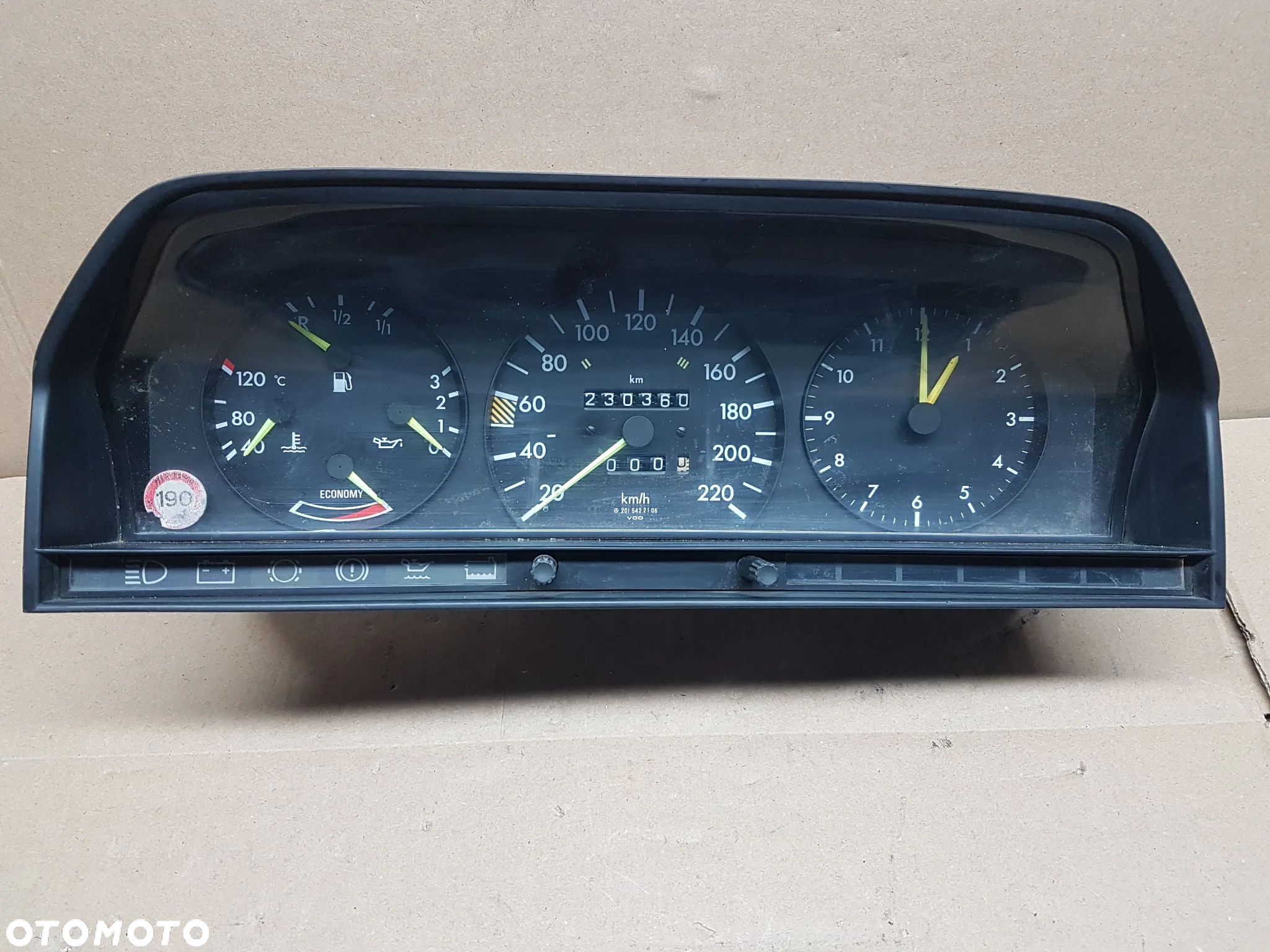 MERCEDES 190 W201 LICZNIK ZEGARY EUROPA - 1