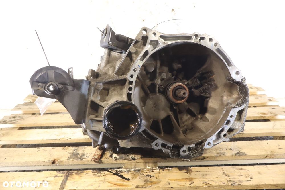 SKRZYNIA BIEGÓW 6 BIEGOWA TOYOTA AURIS II LIFT 1.6 - 1