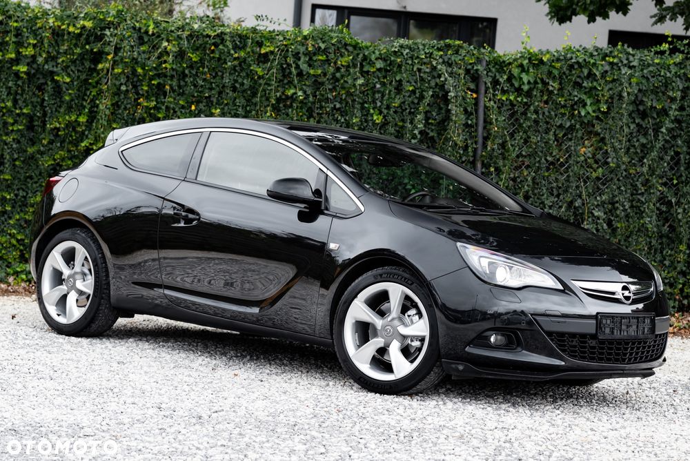 Opel Astra IV GTC 1.6 T Sport - 6
