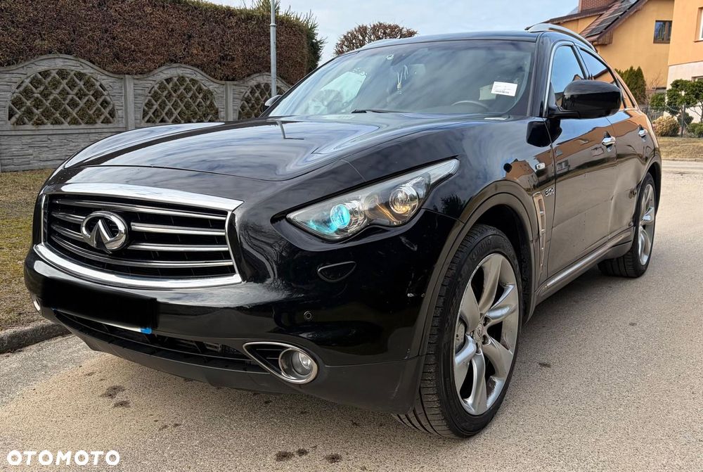 Infiniti QX70 - 3