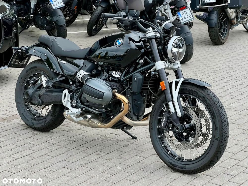 BMW R - 1