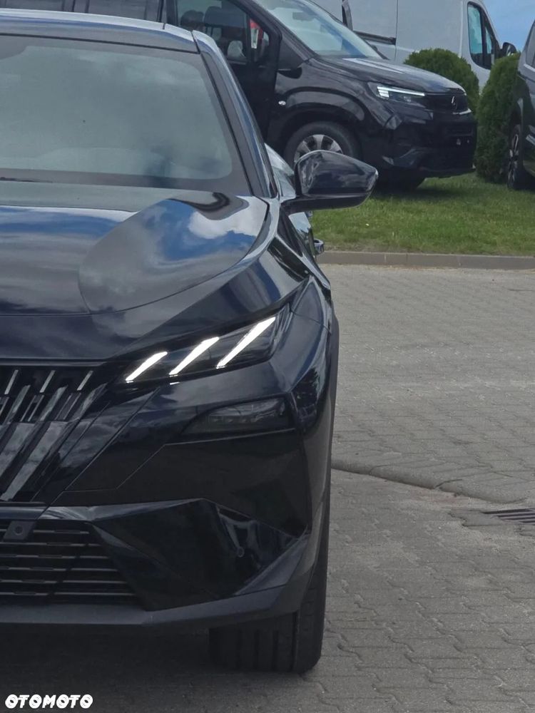 Peugeot 408 - 13