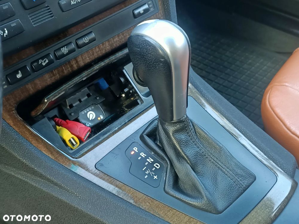 BMW X3 3.0i - 18