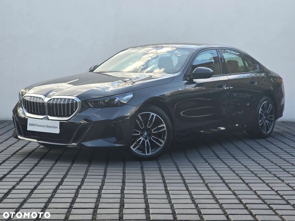BMW Seria 5 520d xDrive mHEV M Sport - 1