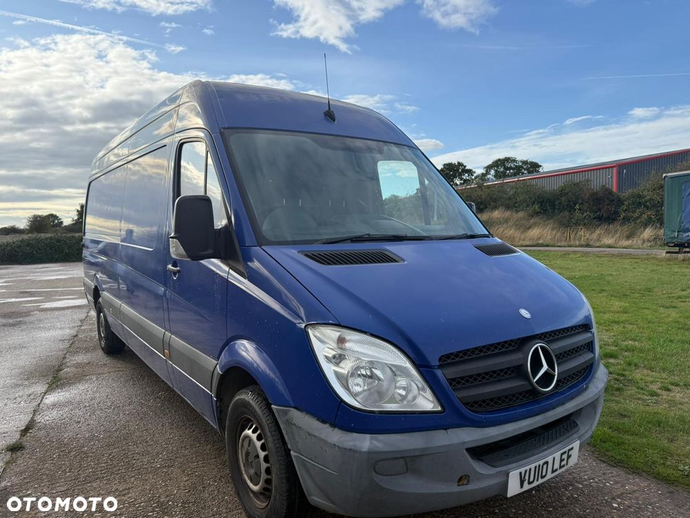 Mercedes-Benz Sprinter - 8