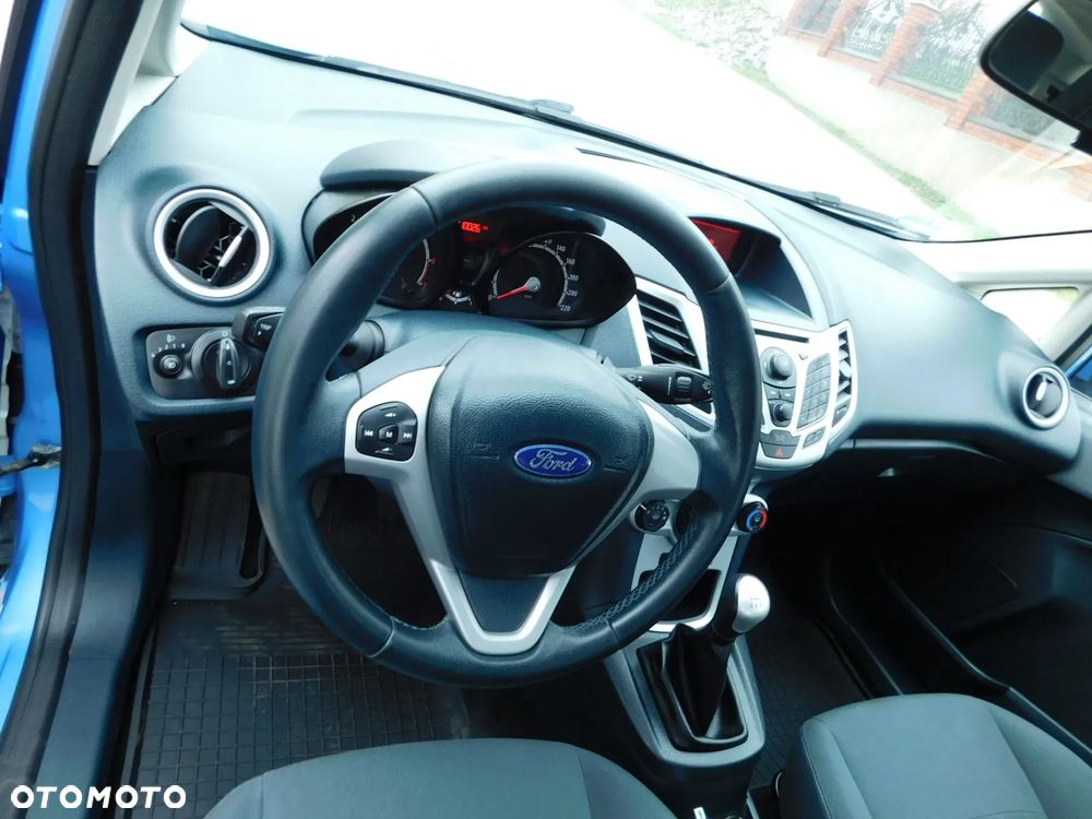 Ford Fiesta 1.25 Champions Edition - 20