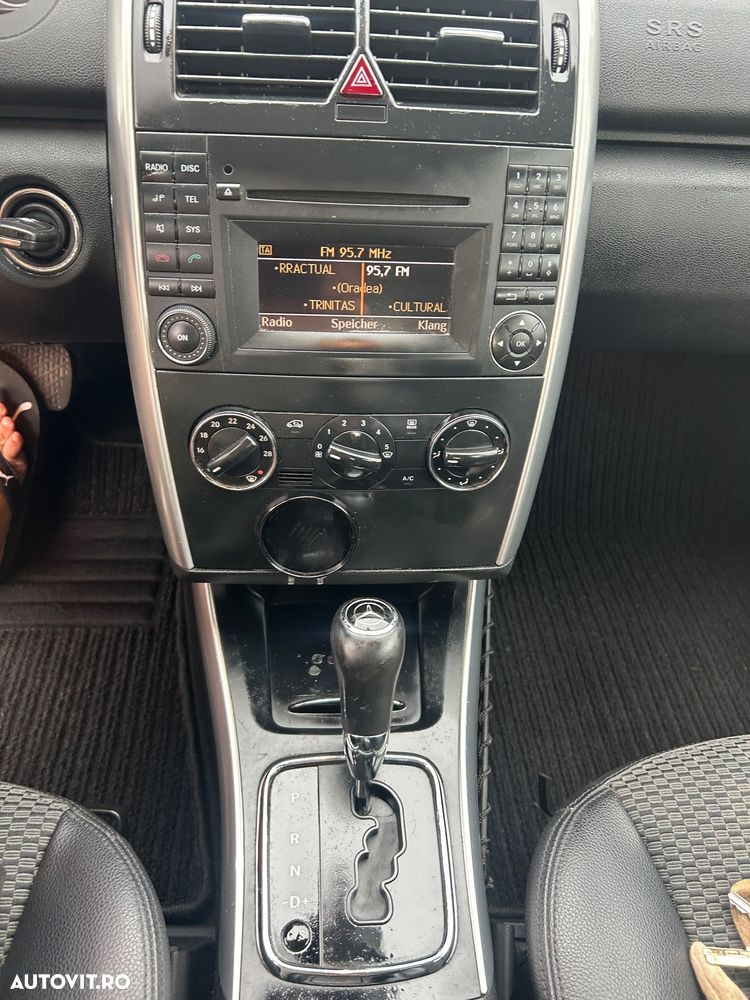 Mercedes-Benz A 180 - 8