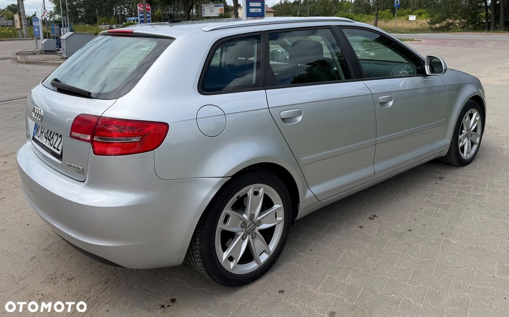 Audi A3 Sportback - 3
