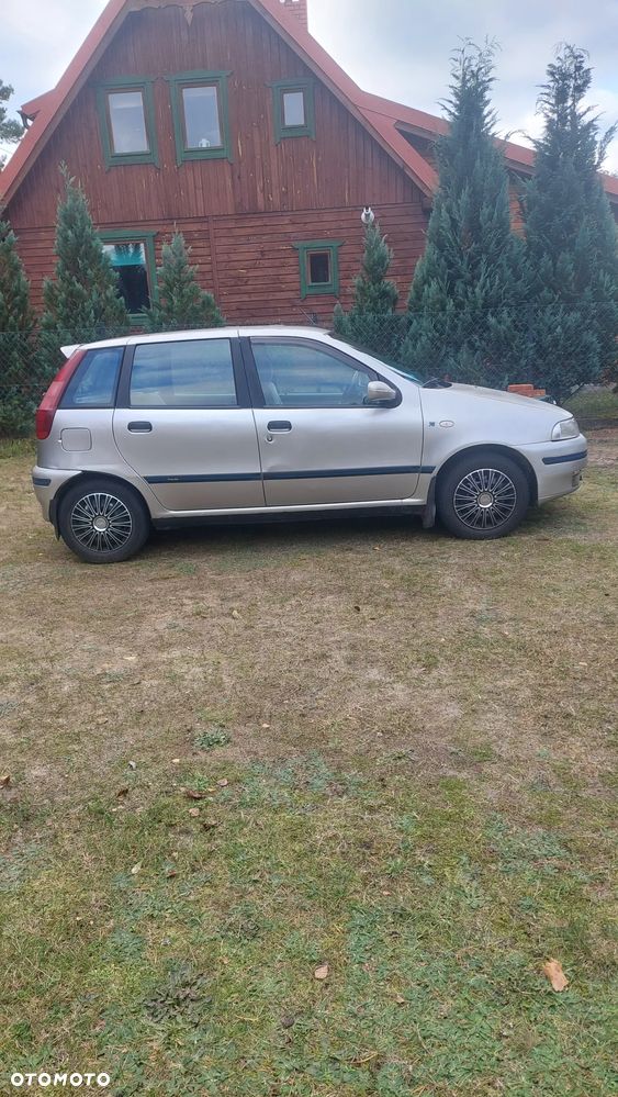 Fiat Punto 75 ELX - 12