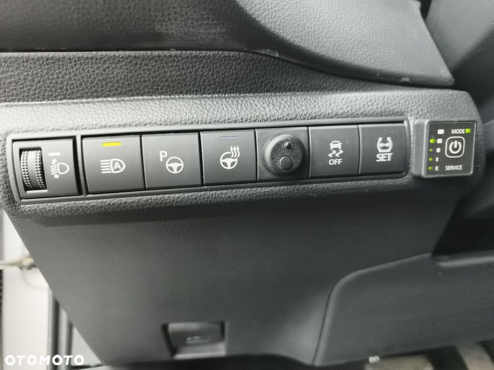 Toyota Corolla 1.8 Hybrid Executive - 23