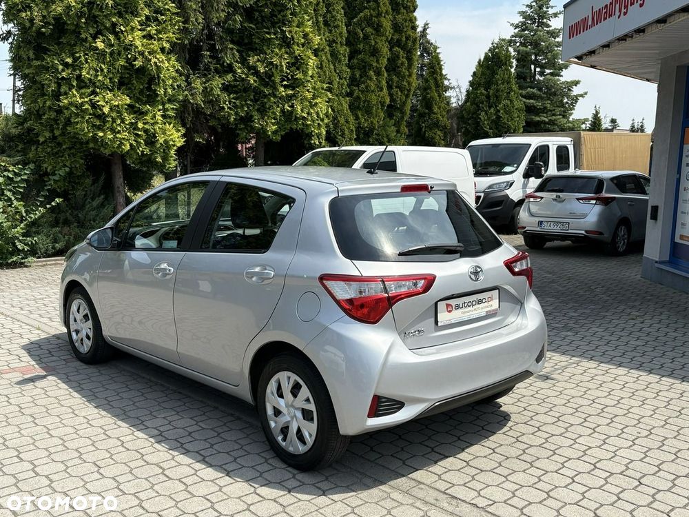 Toyota Yaris - 8