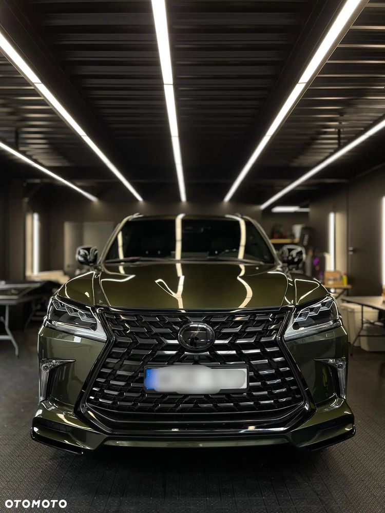 Lexus LX - 2