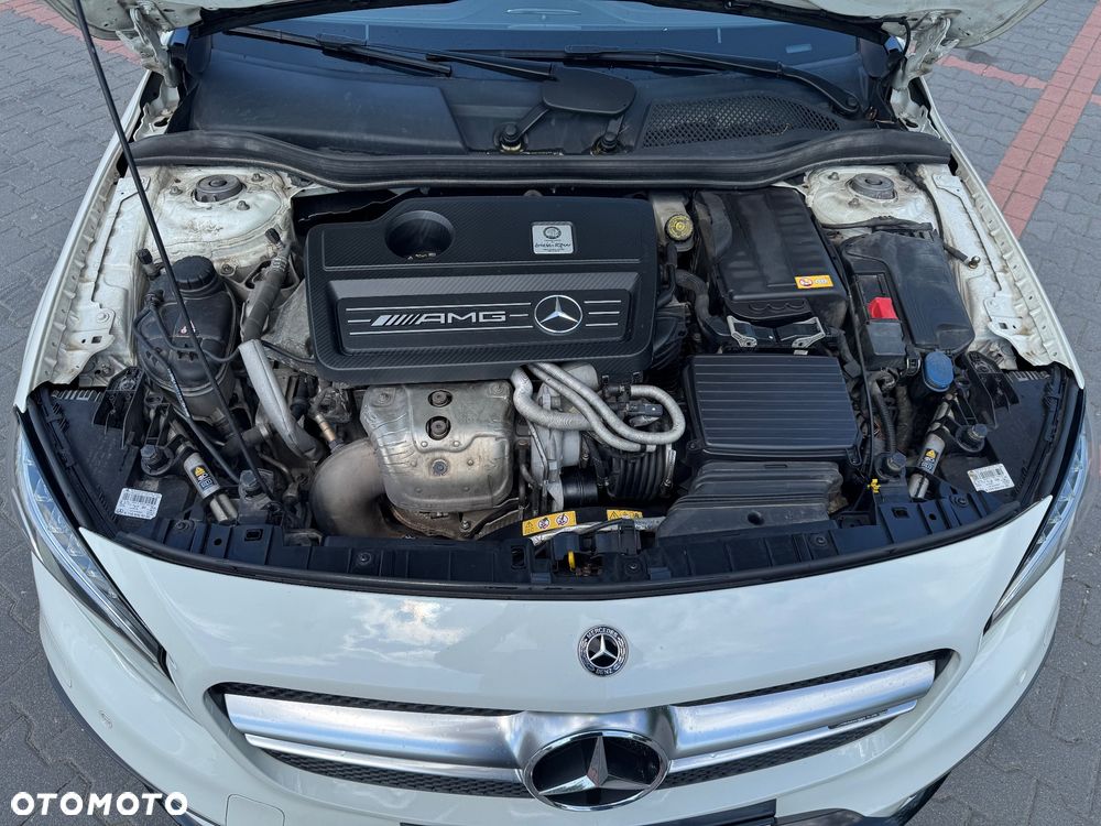 Mercedes-Benz GLA 45 AMG 4-Matic - 14