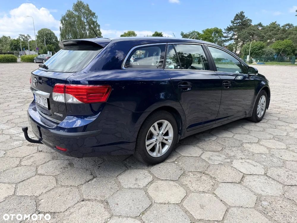 Toyota Avensis 1.8 Sol plus NAVI MS - 6
