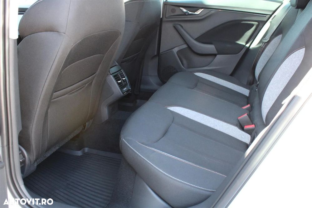 Skoda Kamiq 1.0 TSI DSG Selection - 12