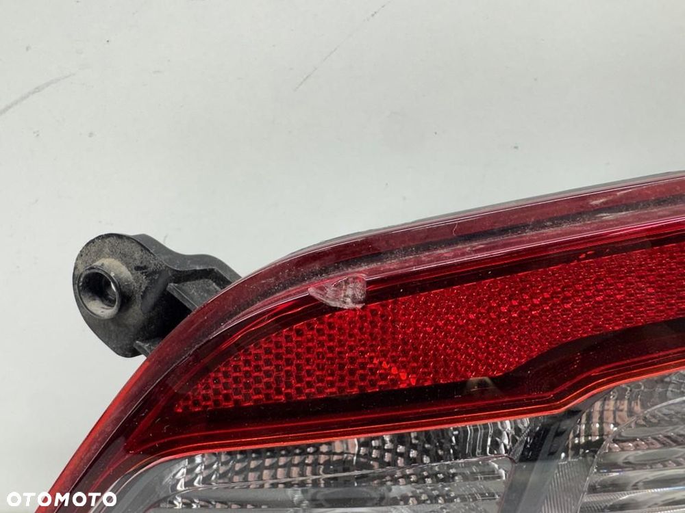 Tylna Prawa Lampa  Hyundai Kona I 92406-K400 - 2