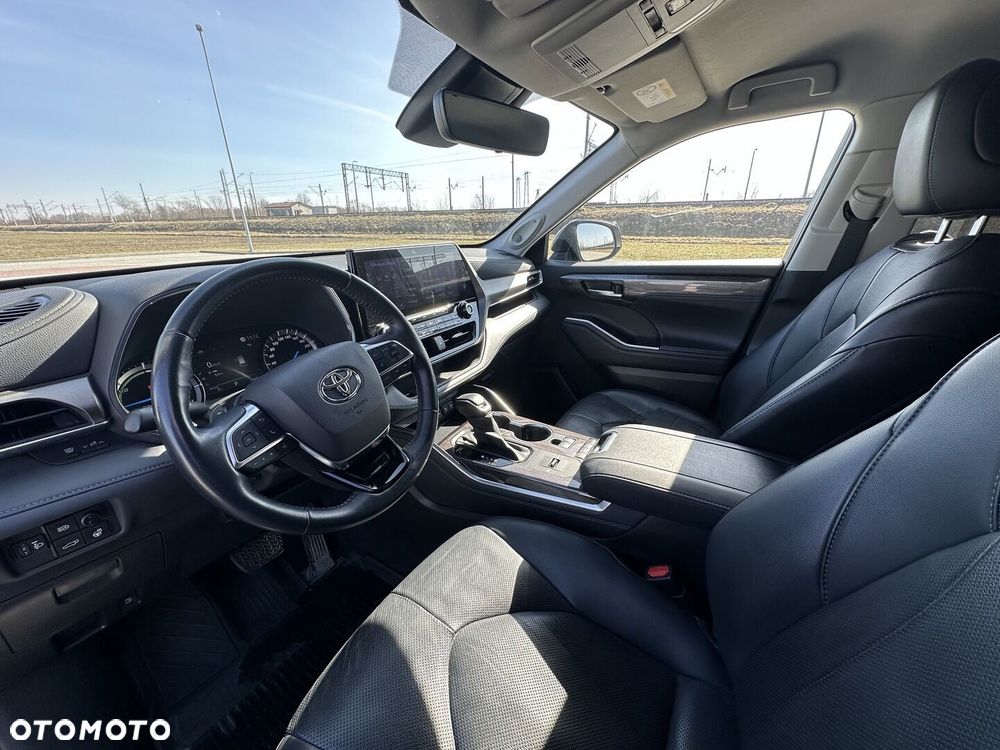 Toyota Highlander - 11