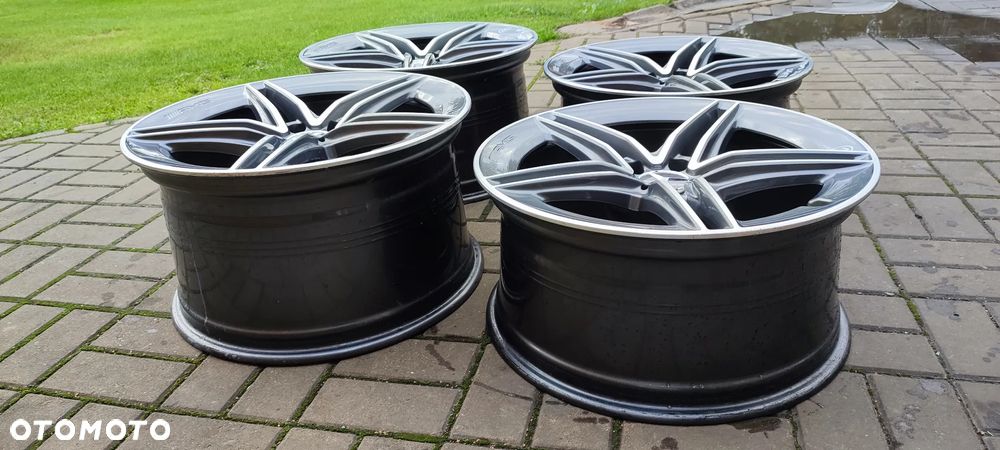FELGI ALUMINIOWE STOPNIOWANE AMG 2x8Jx19 CALI ET25 2x10.5J x19 CALI ET57 fi 66.6 MERCEDES C E CLA CLK CLS GLK GLS VITO V KLASA KOMPLET 4 SZTUKI - 3