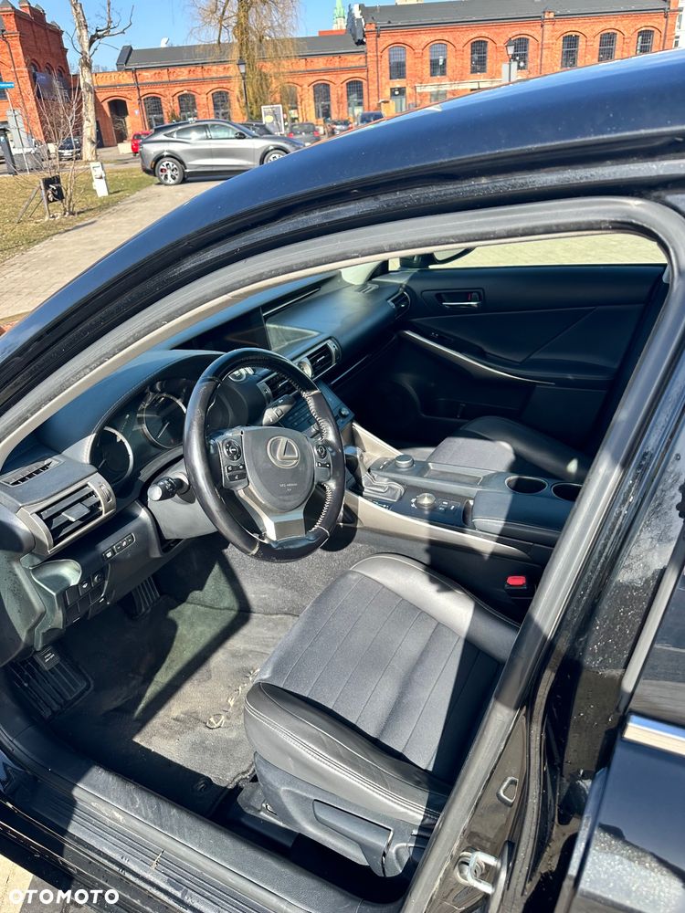 Lexus IS 200t Elegance - 6