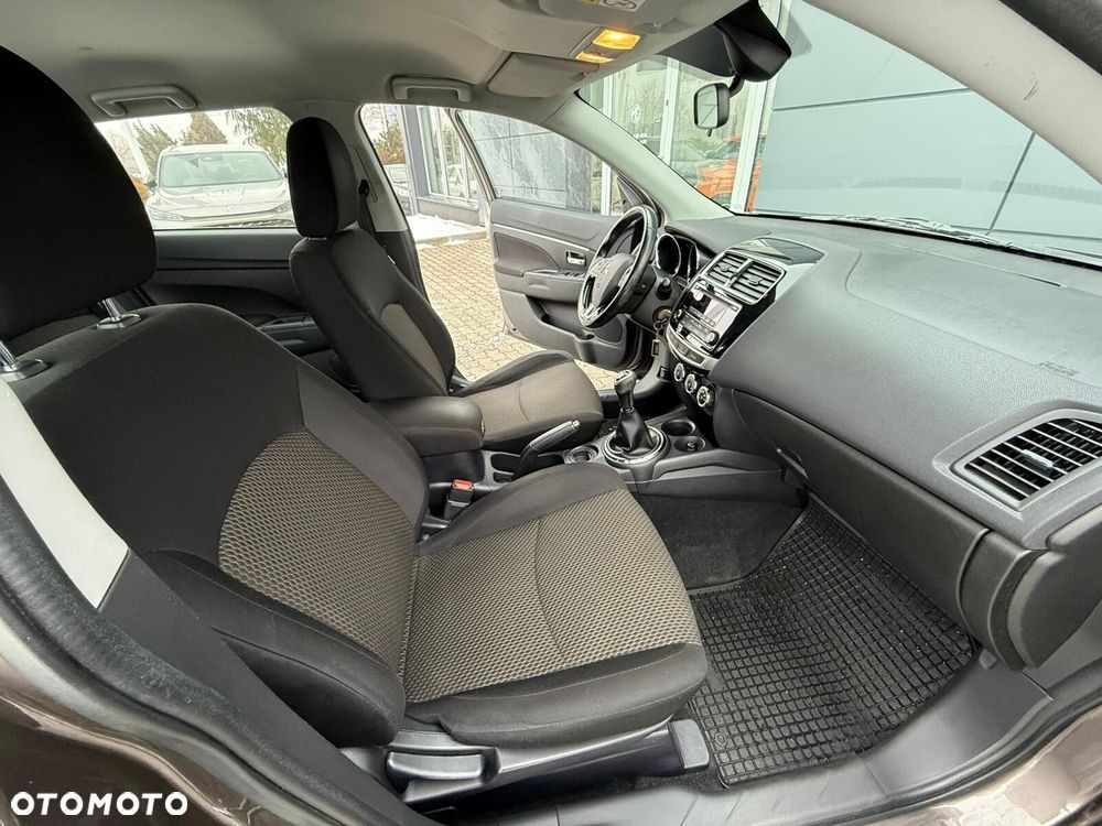 Mitsubishi ASX 1.6 Invite - 12