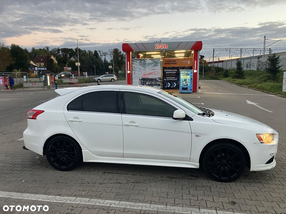 Mitsubishi Lancer - 5