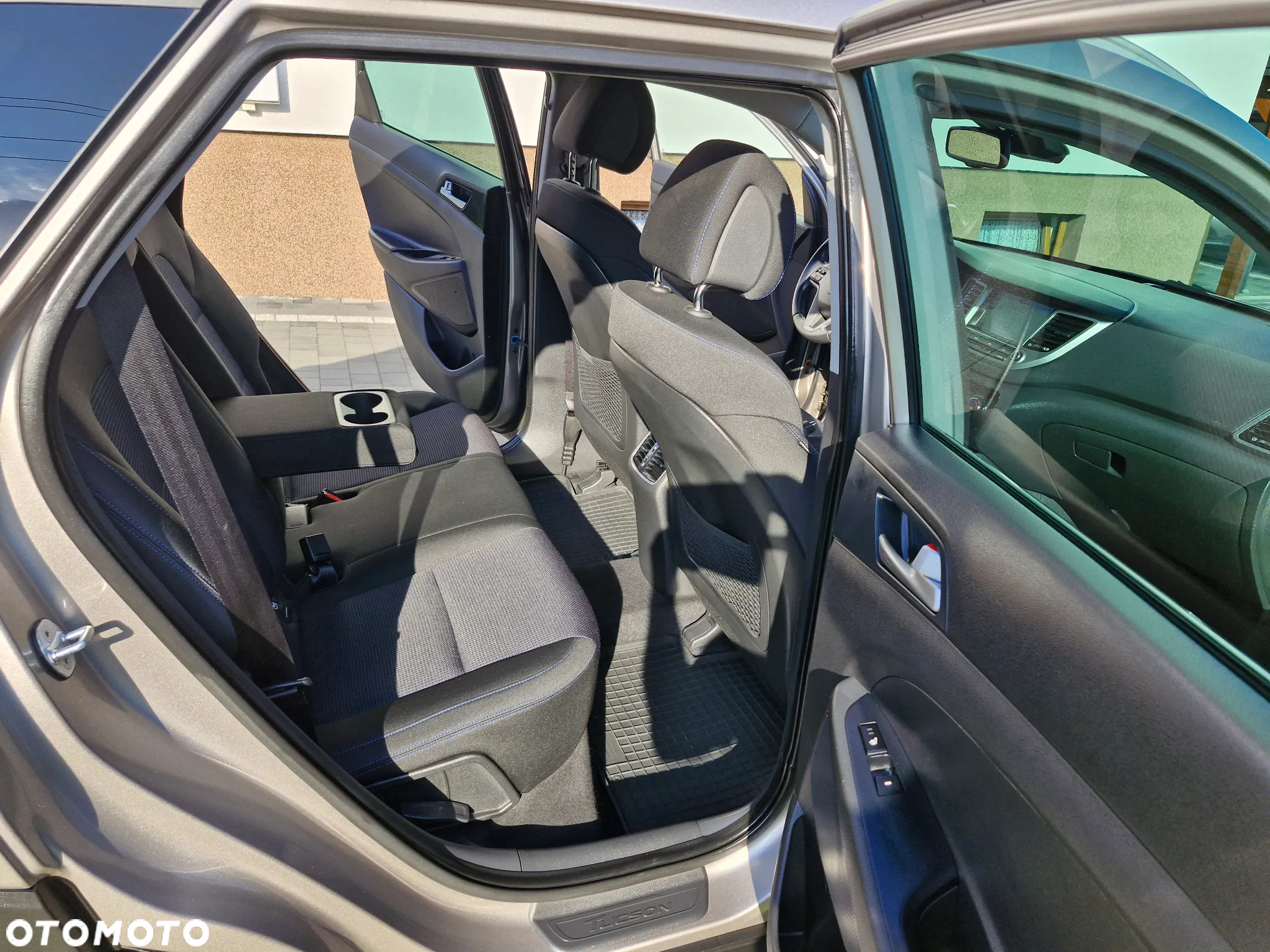 Hyundai Tucson blue 1.6 GDi 2WD Passion - 9