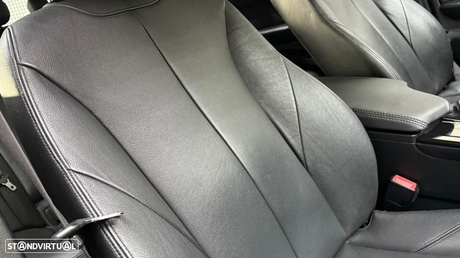 BMW 318 d xDrive Line Sport - 20