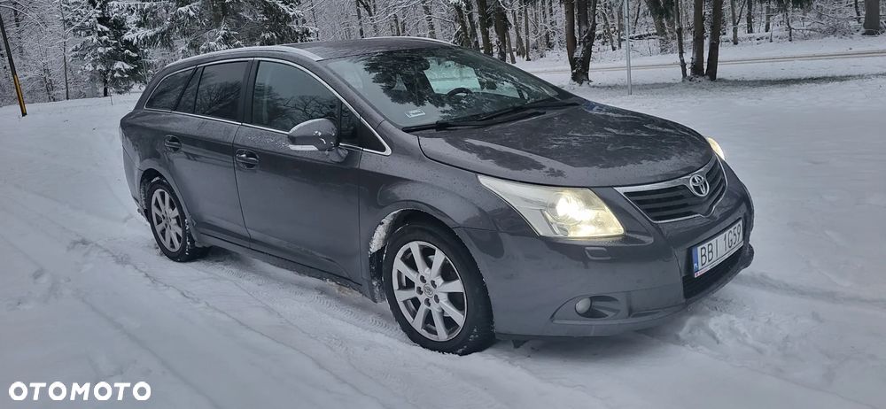 Toyota Avensis 2.0 D-4D Executive - 22