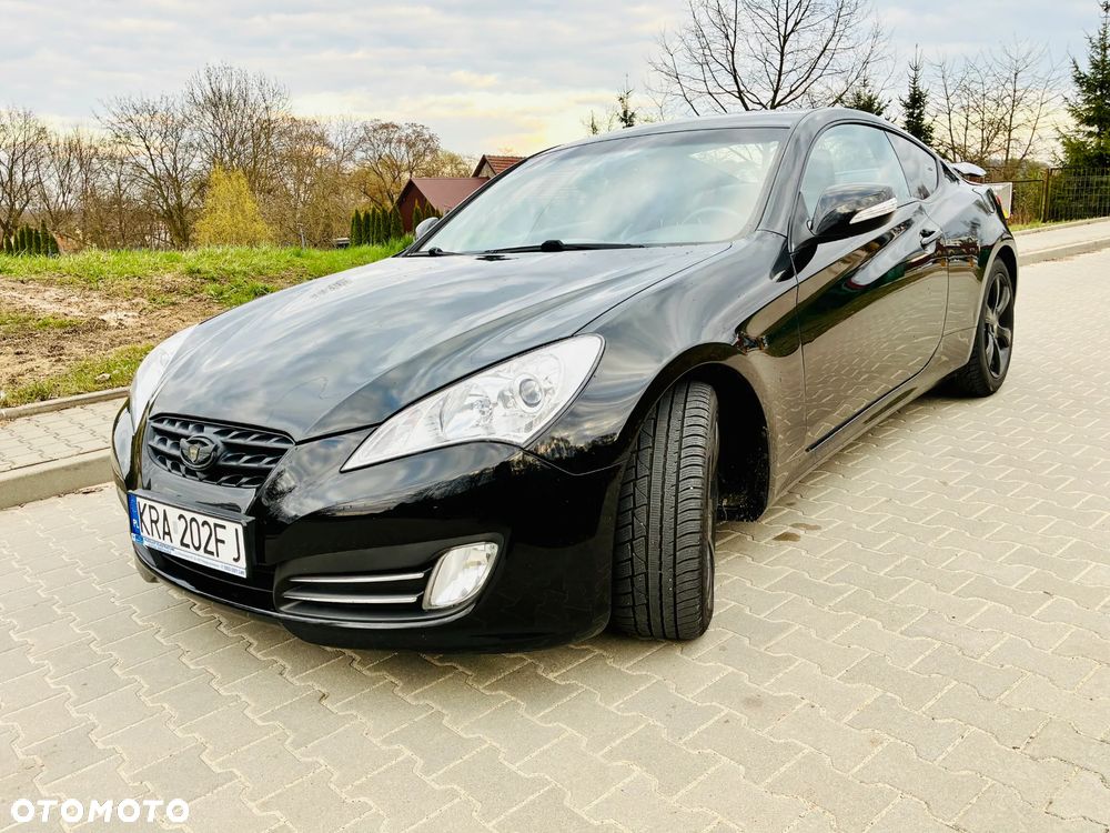 Hyundai Genesis Coupe - 18
