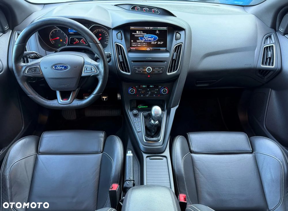 Ford Focus 2.0 EcoBoost ST mit Leder-Exclusiv-Paket - 22