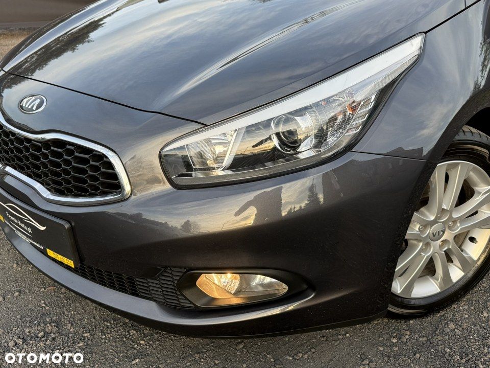 Kia Ceed 1.6 GDI Dream Team Edition - 2