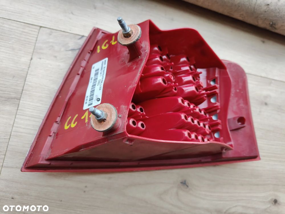 AUDI A8 D3 LAMPA TYL TYLNA LEWA BŁOTNIK IGŁA NIESPĘKANA - 12