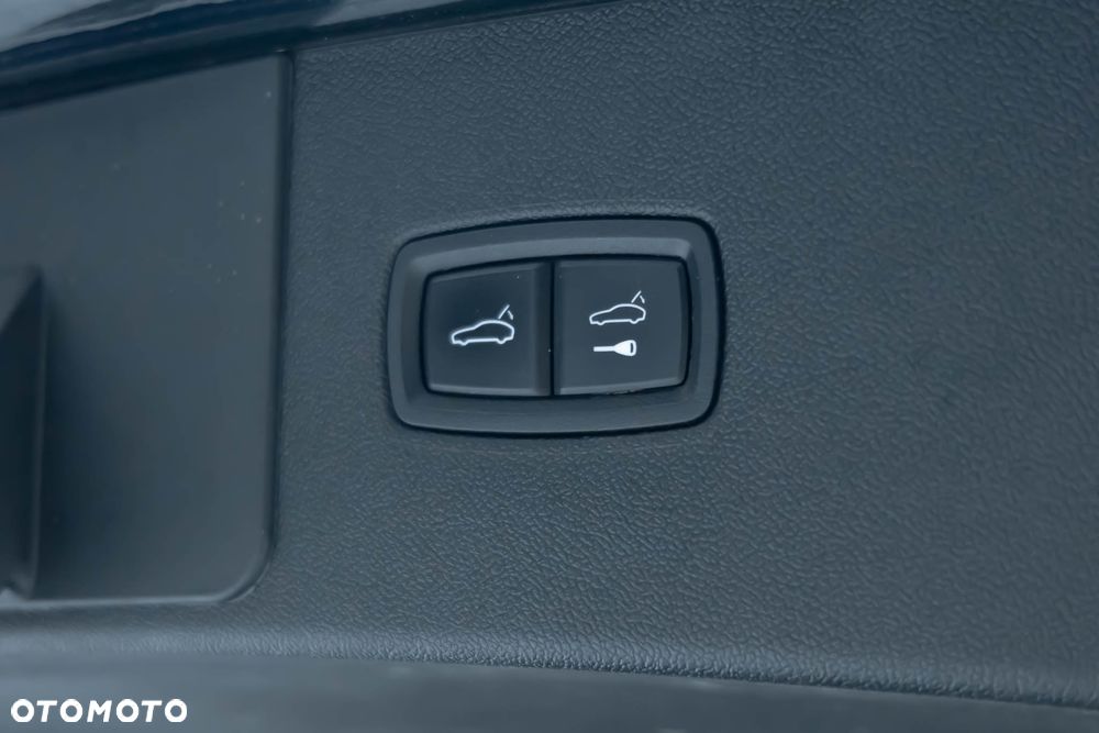 Porsche Cayenne - 36