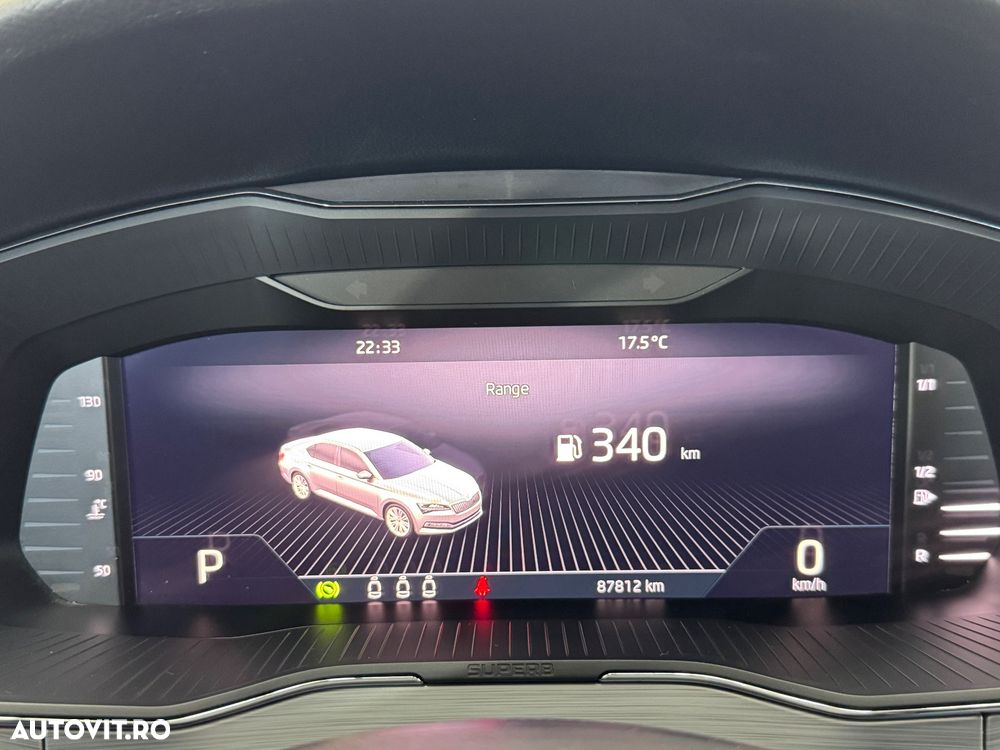 Skoda Superb 2.0 TDI DSG Ambition - 14