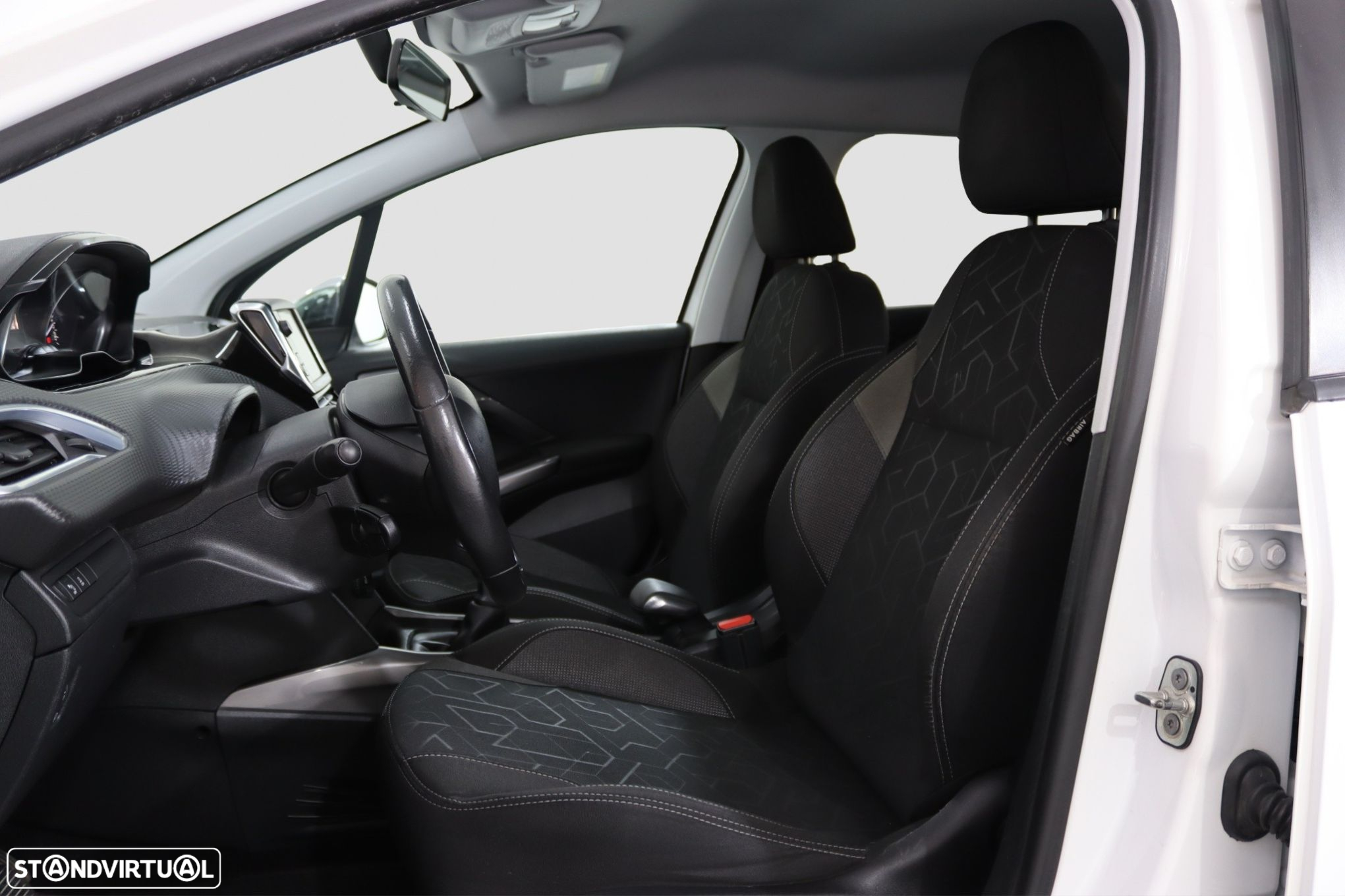 Peugeot 2008 1.6 BlueHDi Active - 10