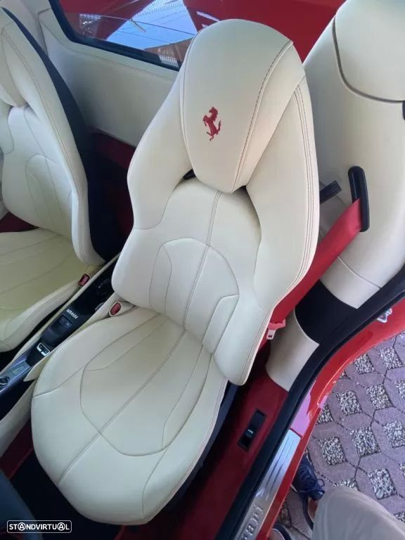 Ferrari F8 Tributo - 14