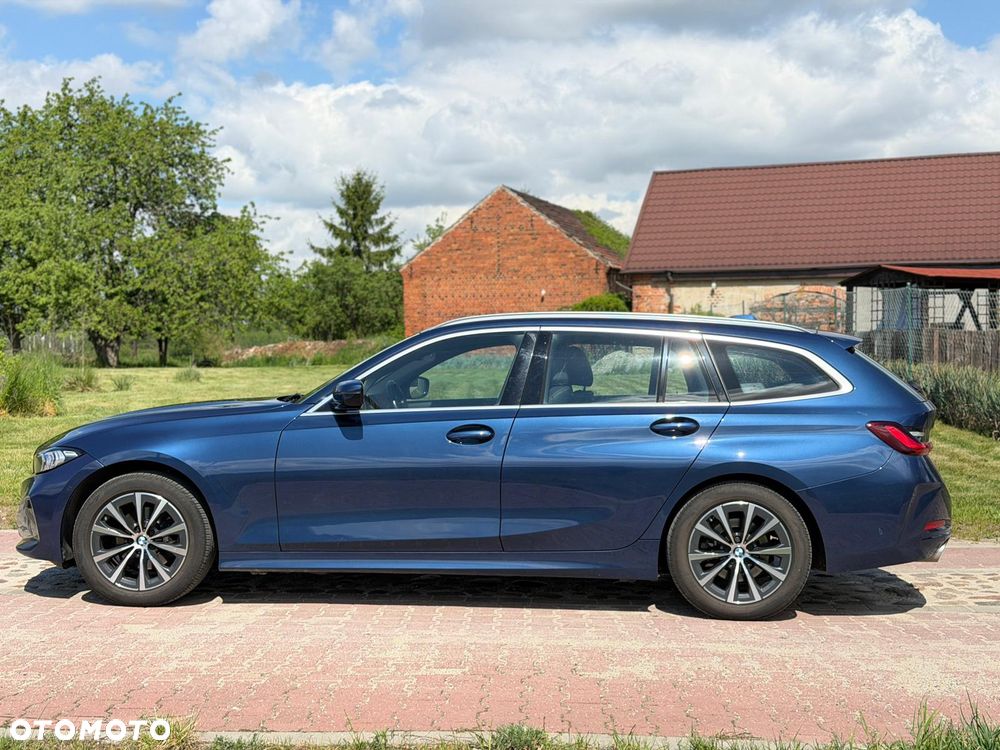 BMW Seria 3 320d Sport Line Shadow - 4