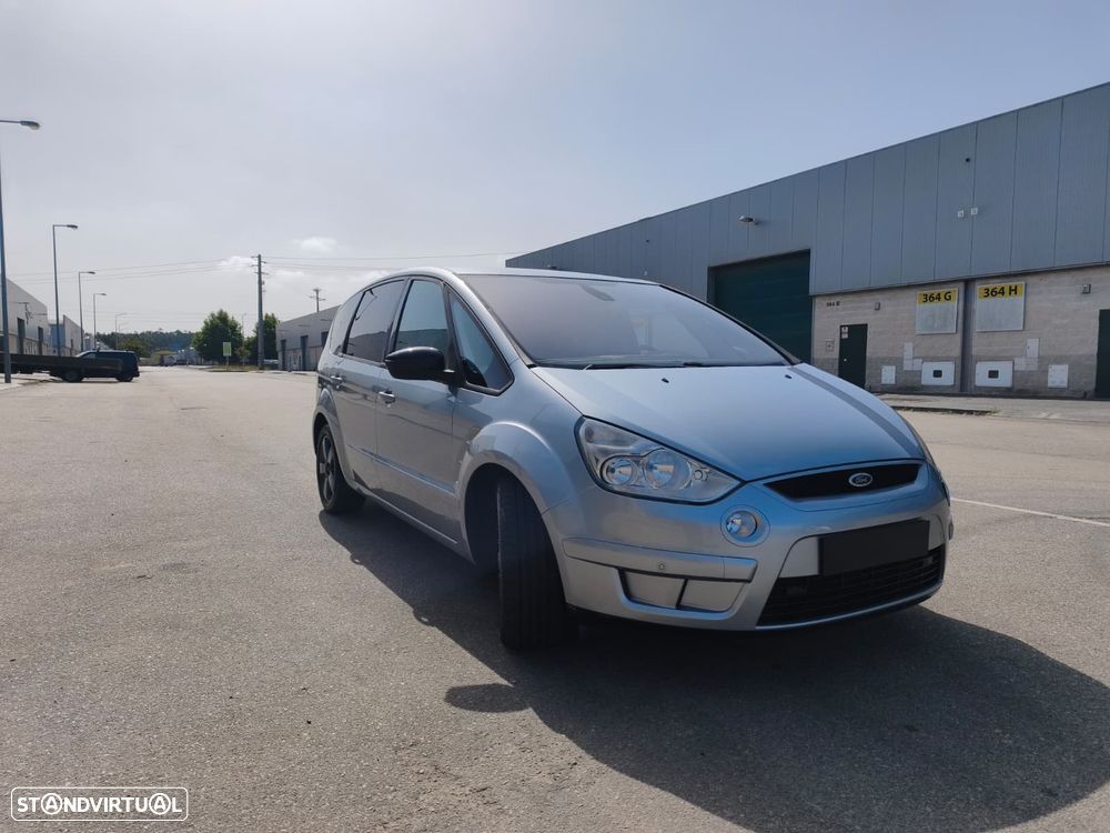 Ford S-Max 1.8 TDCi Titanium 7L - 40