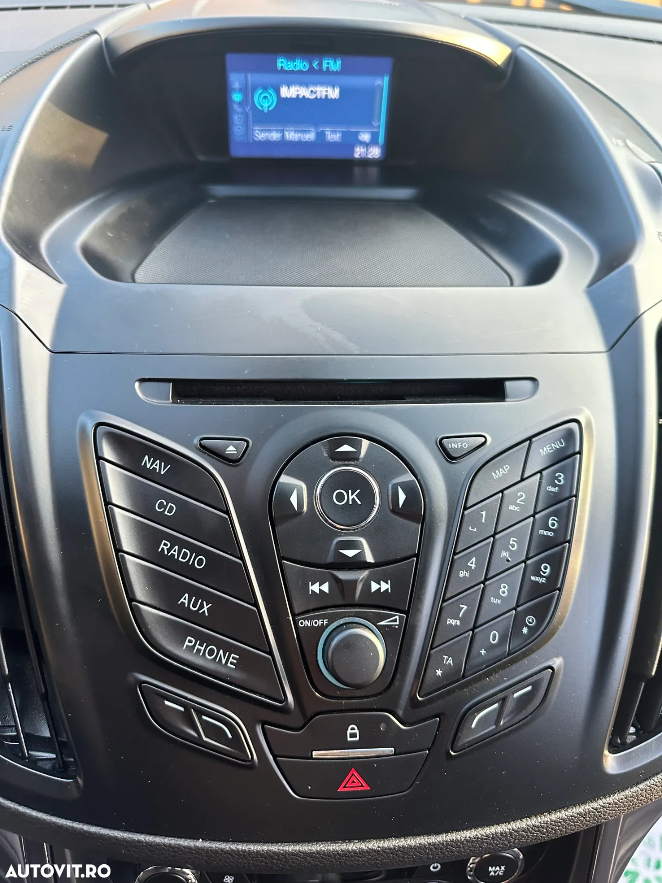 Ford Kuga 2.0 TDCi 2WD Titanium - 11