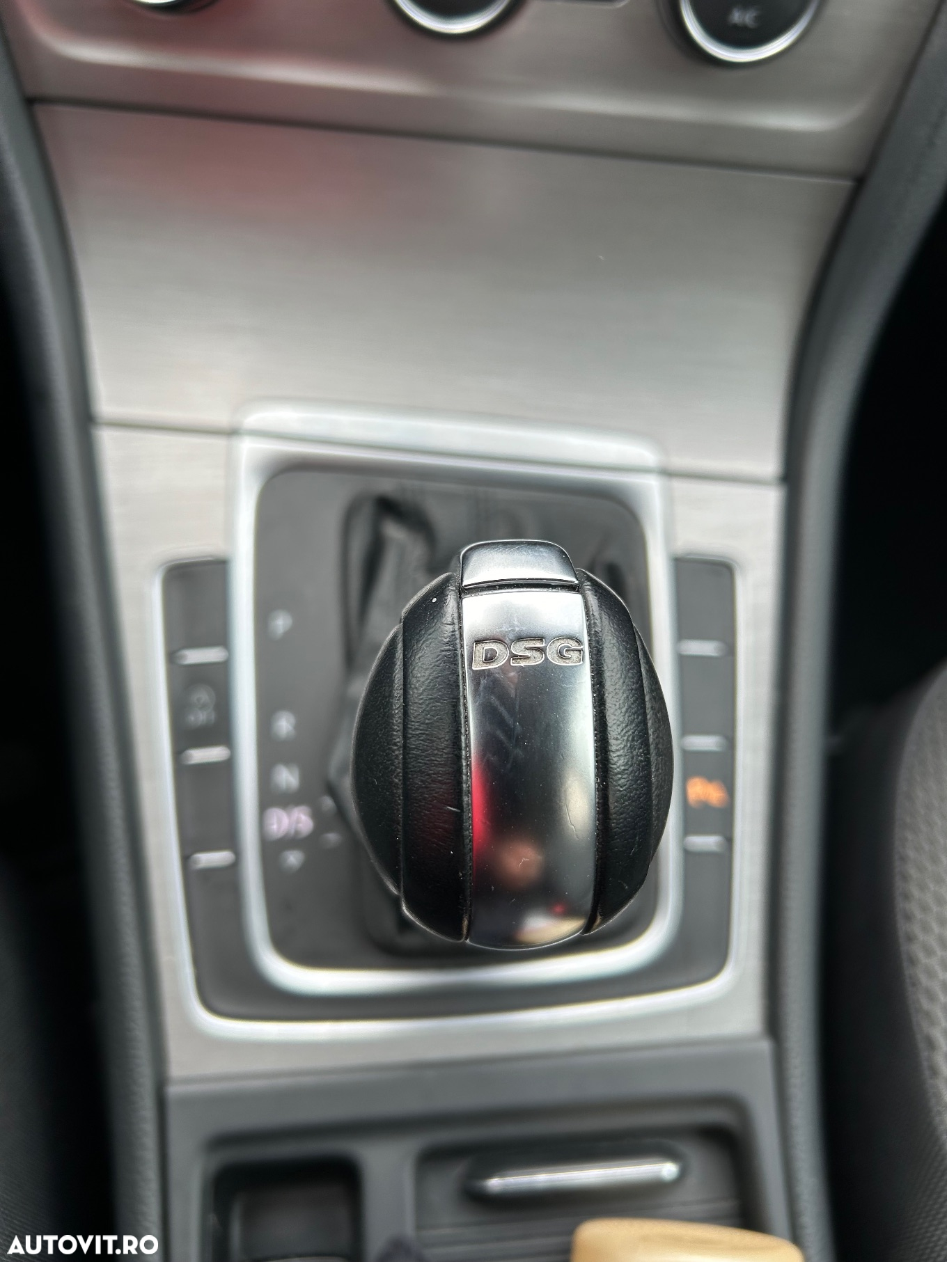 Volkswagen Golf 1.6 TDI BlueMotion Technology DSG Comfortline - 22