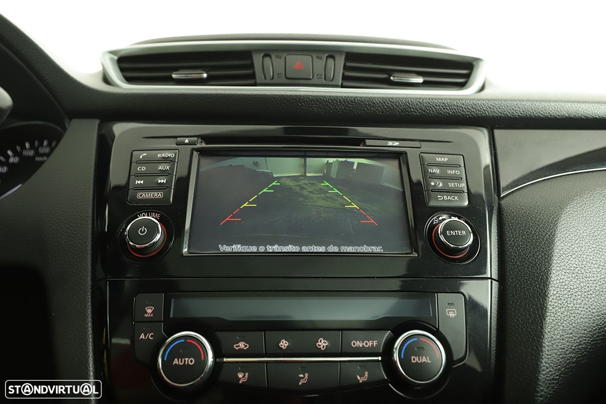 Nissan Qashqai 1.5 dCi N-Connecta - 12