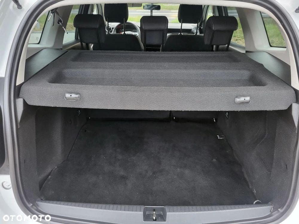 Dacia Duster 1.6 SCe Access S&S - 4