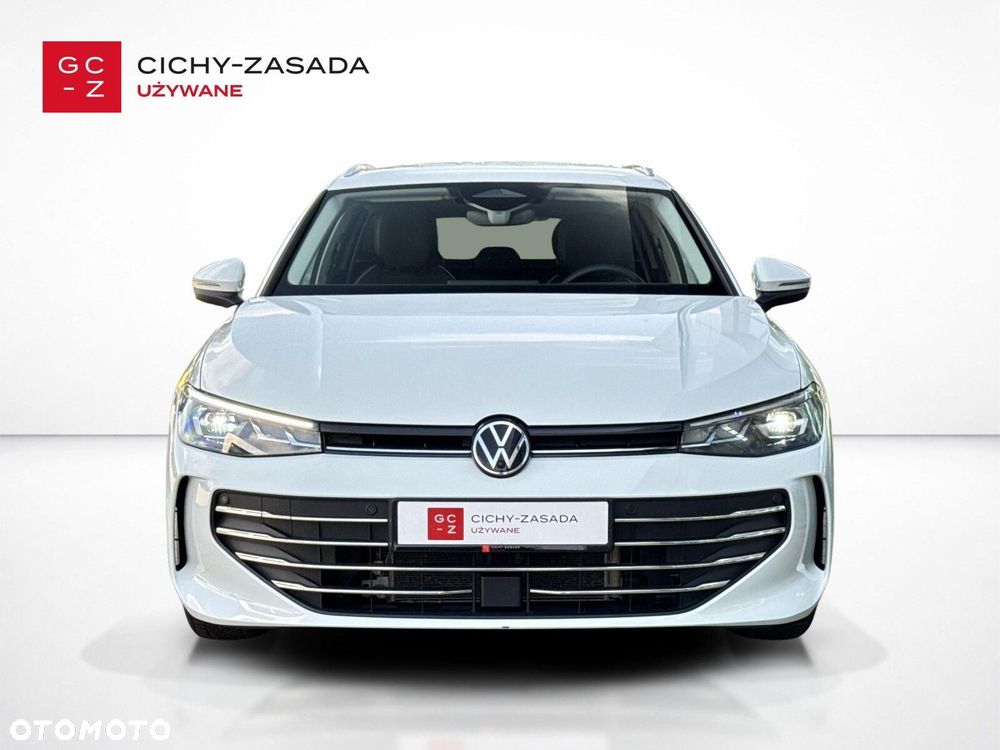 Volkswagen Passat - 2