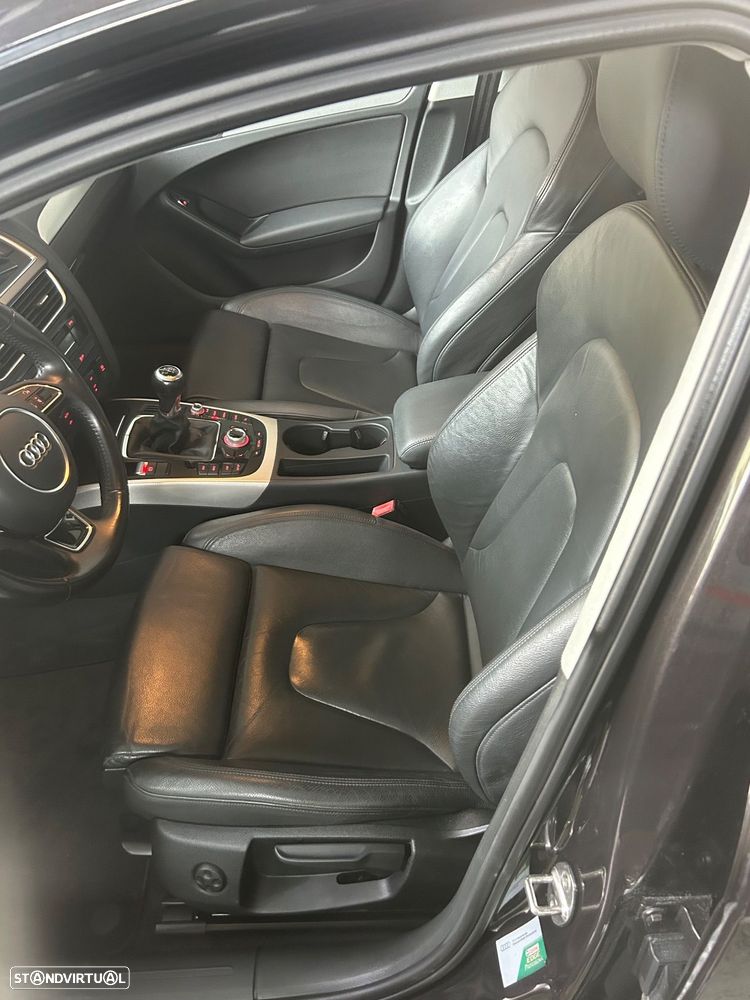 Audi A4 Avant 2.0 TDI Business Line S-line - 16